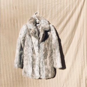 COPY NWOT- VENUS Fabulous fox faux fur coat. Get your glam on!!!